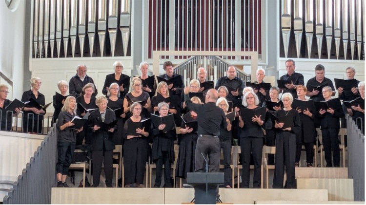 Der Kirchenchor an der Friedenskirche Heidelberg-Handschuhsheim